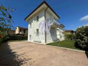 Case e ville in vendita di 260 m² in Via Giuseppe Verdi, 12