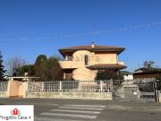 Case e ville in vendita di 260 m² in Via IV Novembre