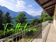 Case e ville in vendita di 260 m² in Via Lungo Lago