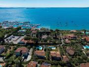 Case e ville in vendita di 260 m² in Via San Michele