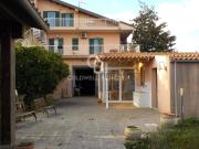 Case e ville in vendita di 260 m² in Via Sorda Scicli, 101