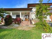 Case e ville in vendita di 264 m² in Via Rugginenta, 3