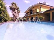 Case e ville in vendita di 265 m²