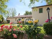 Case e ville in vendita di 350 m² in Strada Commenda