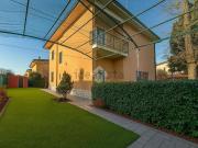 Case e ville in vendita di 265 m² in Via Martiri di...