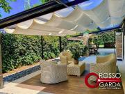 Case e ville in vendita di 265 m² in Via Palmiro...