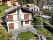 Case e ville in vendita di 266 m² in Viale Campoè, 20