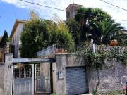 Case e ville in vendita di 269 m² in Via Gimigliano, 38