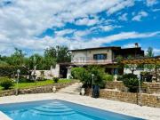 Case e ville in vendita di 270 m² in Via della Mola