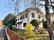 Case e ville in vendita di 270 m² in Via della Pace, 3