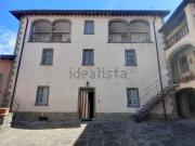 Case e ville in vendita di 270 m² in Via di Prato...