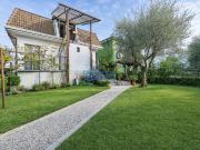 Case e ville in vendita di 270 m² in Via Eugenio Curiel, 15