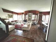 Case e ville in vendita di 270 m² in Via Firenze