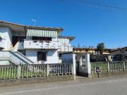 Case e ville in vendita di 270 m² in Via Fratelli Cervi, 10