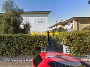 Case e ville in vendita di 270 m² in Via Giuseppe Giusti