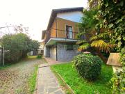 Case e ville in vendita di 270 m² in Via Gran Sasso