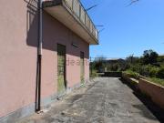 Case e ville in vendita di 270 m² in Via Ispica