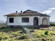 Case e ville in vendita di 270 m² in Via San Michele...