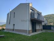 Case e ville in vendita di 270 m² in Via Vanoni