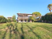 Case e ville in vendita di 272 m² in Via Bressanella, 31