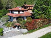 Case e ville in vendita di 273 m² in Via Privata Cascine, 17