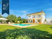 Case e ville in vendita di 275 m²