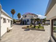 Case e ville in vendita di 277 m² in Via Messina Marine, 600