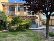 Case e ville in vendita di 278 m² in Via Cancellieri, 10