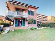 Case e ville in vendita di 278 m² in Via Privata Cavour