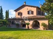 Case e ville in vendita di 279 m² in Strada Monte...