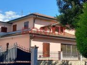 Case e ville in vendita di 280 m²