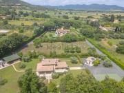 Case e ville in vendita di 280 m² in Località La Valle