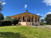 Case e ville in vendita di 280 m² in Strada Villa...