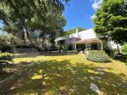 Case e ville in vendita di 280 m² in Via Bitritto