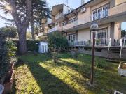 Case e ville in vendita di 280 m² in Via Calosso