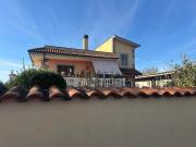 Case e ville in vendita di 280 m² in Via Campo Imperatore