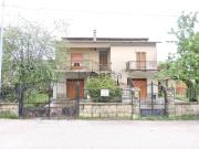 Case e ville in vendita di 280 m² in Via Campomarino