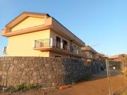 Case e ville in vendita di 280 m² in Via Carrara, 16