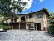 Case e ville in vendita di 280 m² in Via Castello, 17