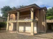 Case e ville in vendita di 280 m² in Via di Valle...