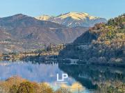 Case e ville in vendita di 280 m² in Via Domodossola, 20