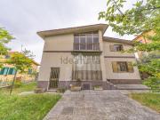 Case e ville in vendita di 280 m² in Via Fermignano