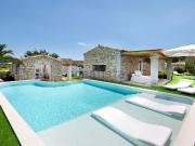 Case e ville in vendita di 280 m² in Via Is Laccus