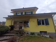 Case e ville in vendita di 280 m² in Via Ivrea
