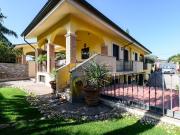 Case e ville in vendita di 280 m² in Via Luca Bati