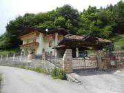 Case e ville in vendita di 280 m² in Via Mezzane