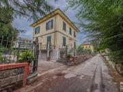 Case e ville in vendita di 280 m² in Via Per Corte Capanni