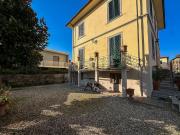 Case e ville in vendita di 280 m² in Via Per Corte...