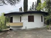 Case e ville in vendita di 281 m² in Via Palmiro Togliatti