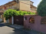 Case e ville in vendita di 282 m² in Via Gennaro Maffettone